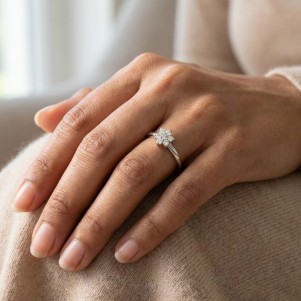 ANILLO ORO BLANCO Y DIAMANTES