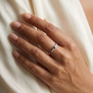 ANILLO COMPROMISO CON DIAMANTES Y ZAFIRO AZUL