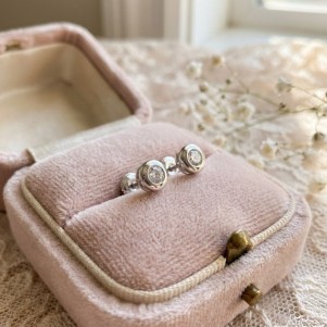 Pendientes de Bebé en Oro Blanco de 18 Kt