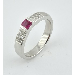 ANILLO COMPROMISO CON RUBI Y DIAMANTES